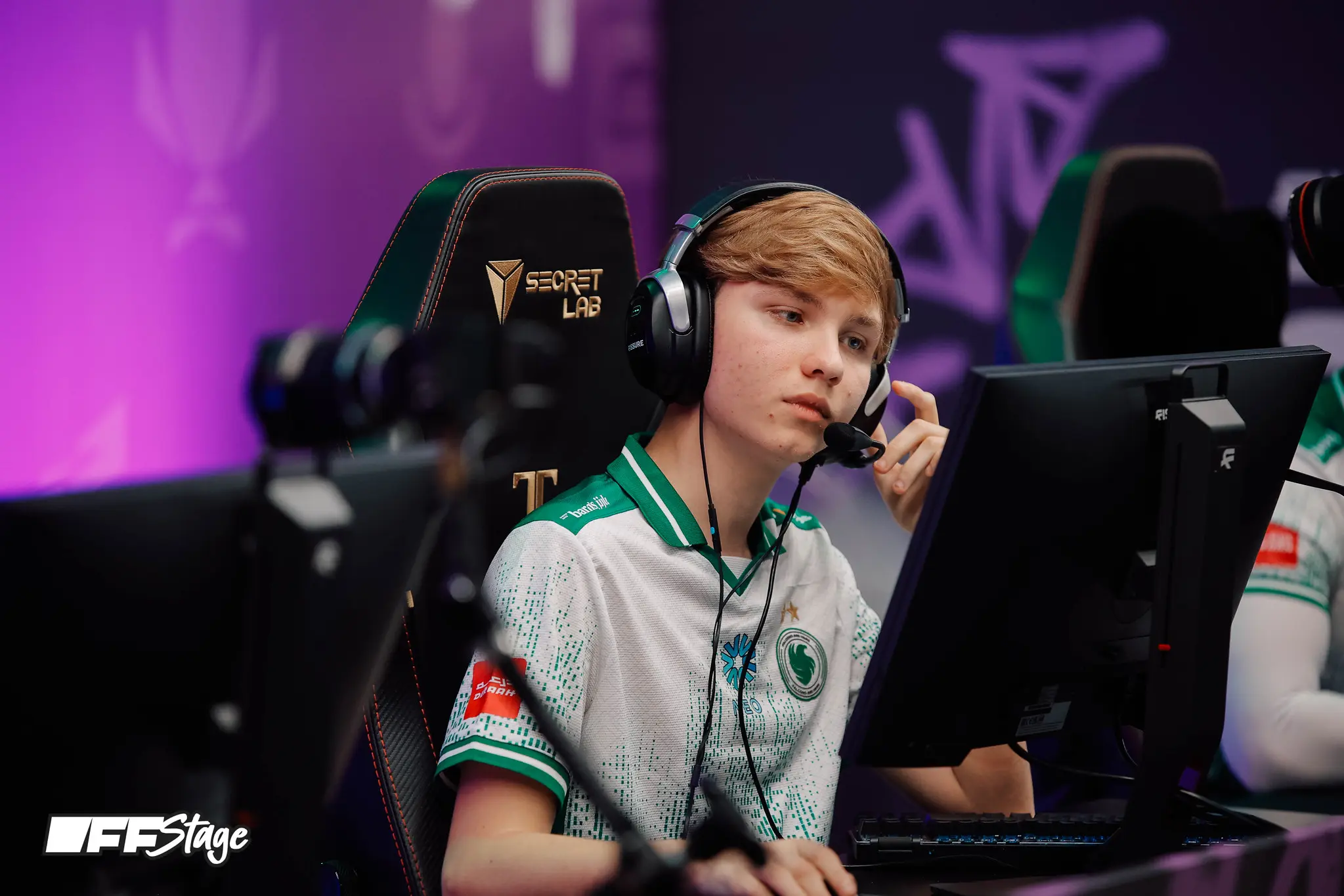Ilya “m0NESY” Osipov.
