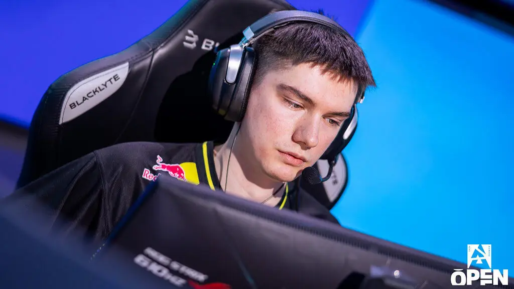 Снайпер Natus Vincere Игорь «w0nderful» Жданов.