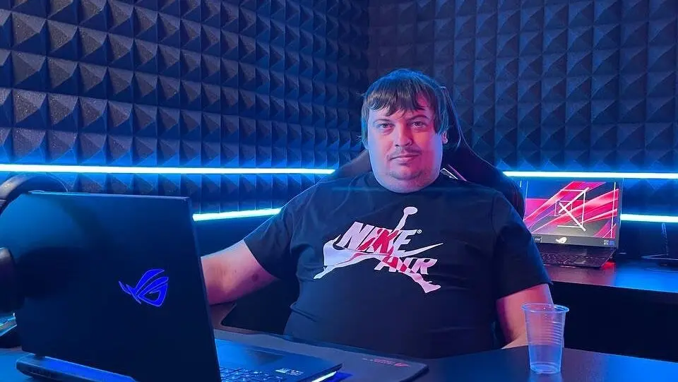 Бывший киберспортсмен Михаил «Dosia» Столяров.