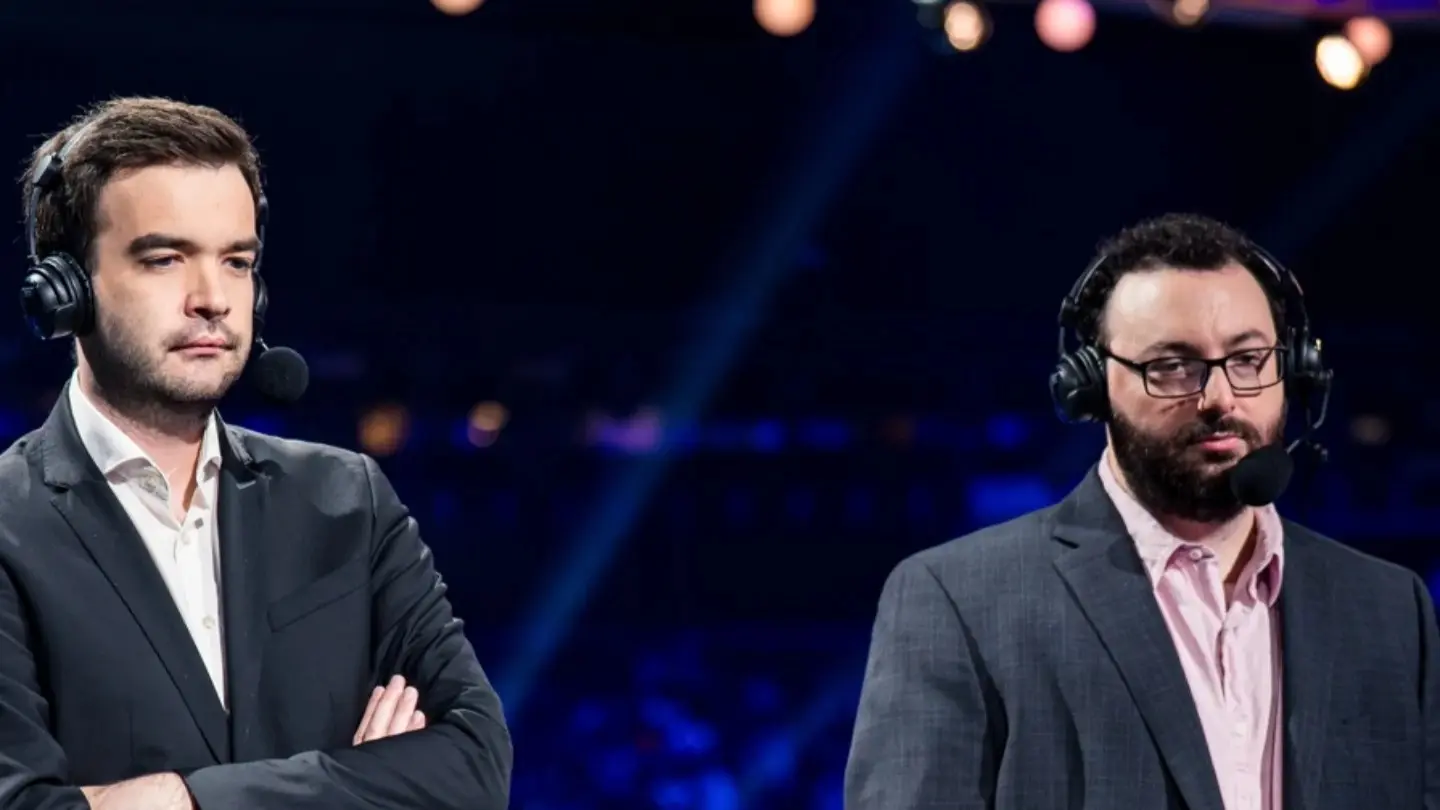 Photos by SUNSfan and syndereN