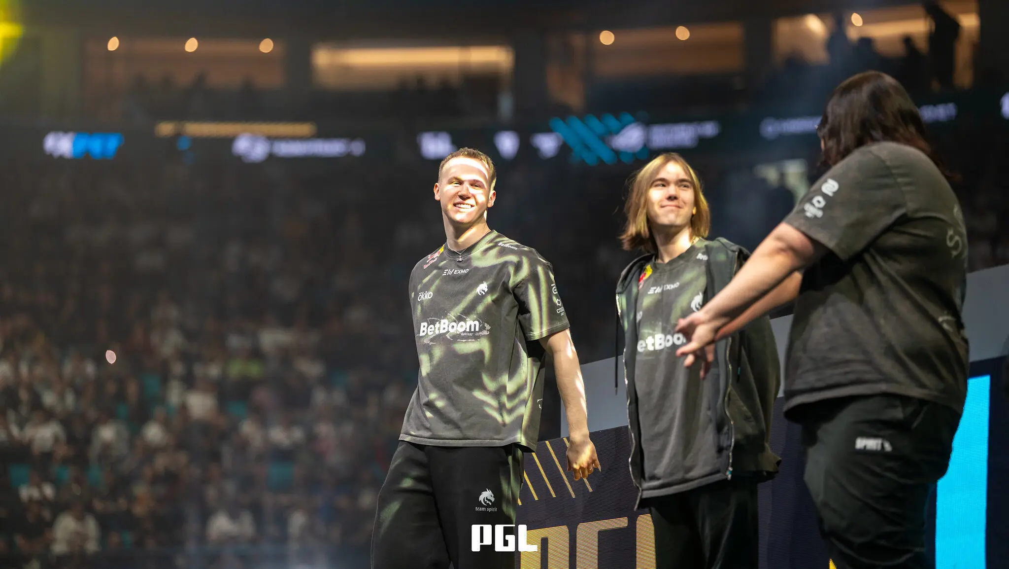 Team Spirit players.