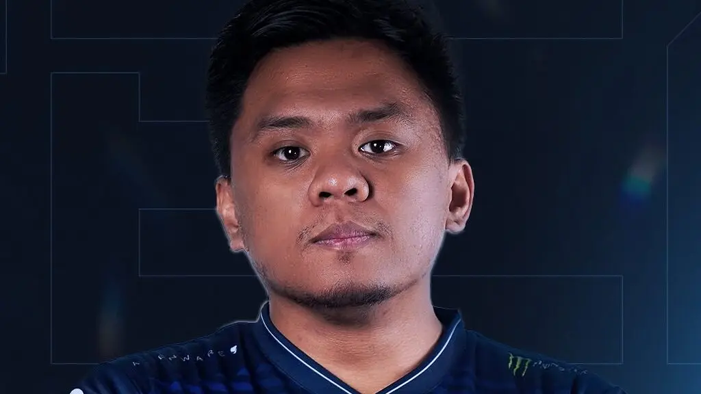 Coach Moody in his Team Liquid jersey
