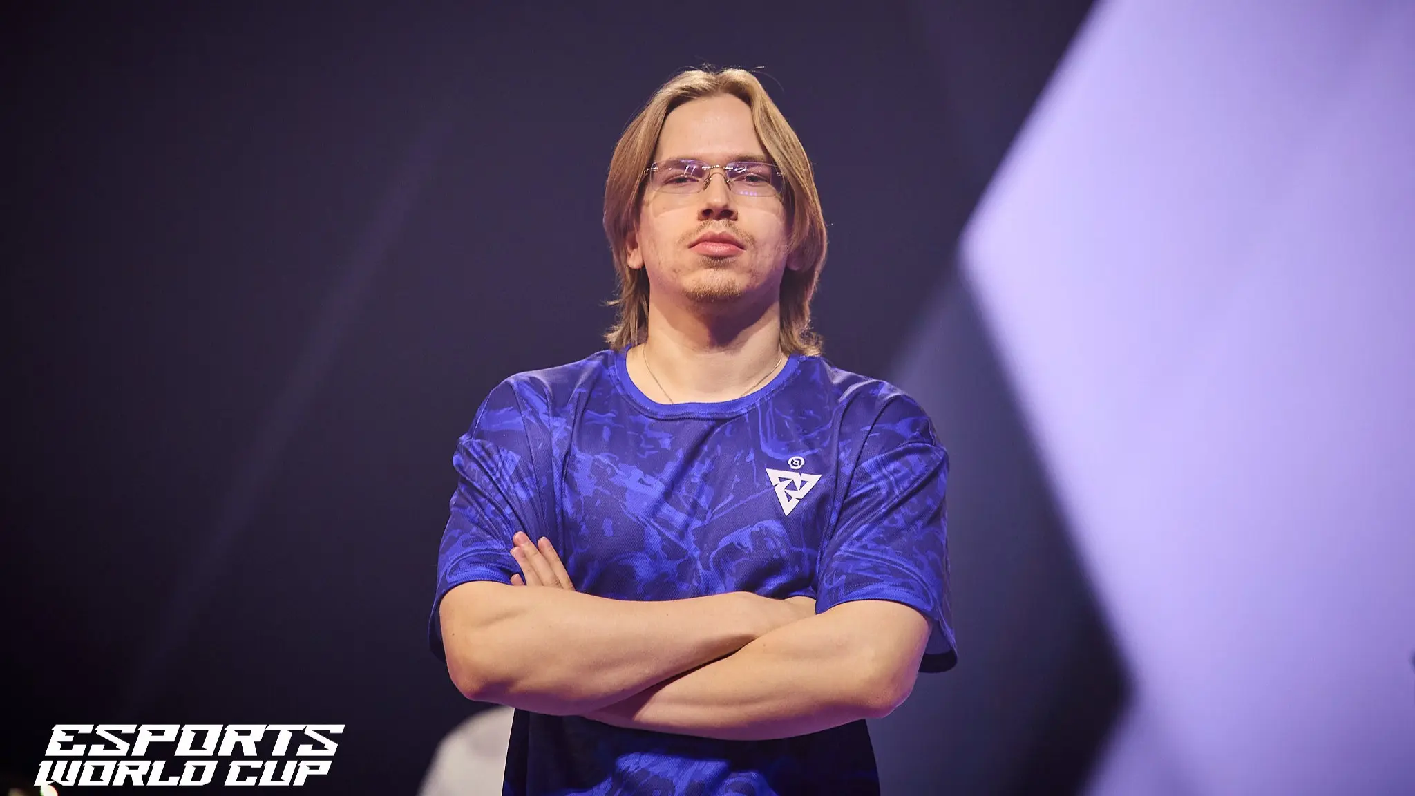 Фото Topson на Esports World Cup 2024