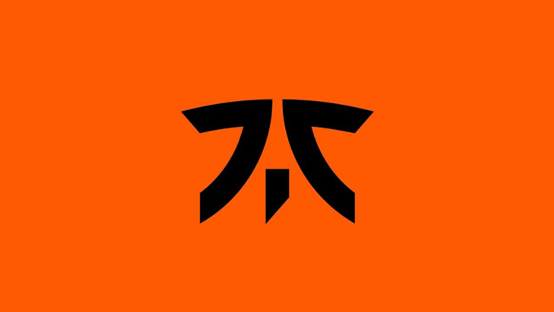 Логотип Fnatic.