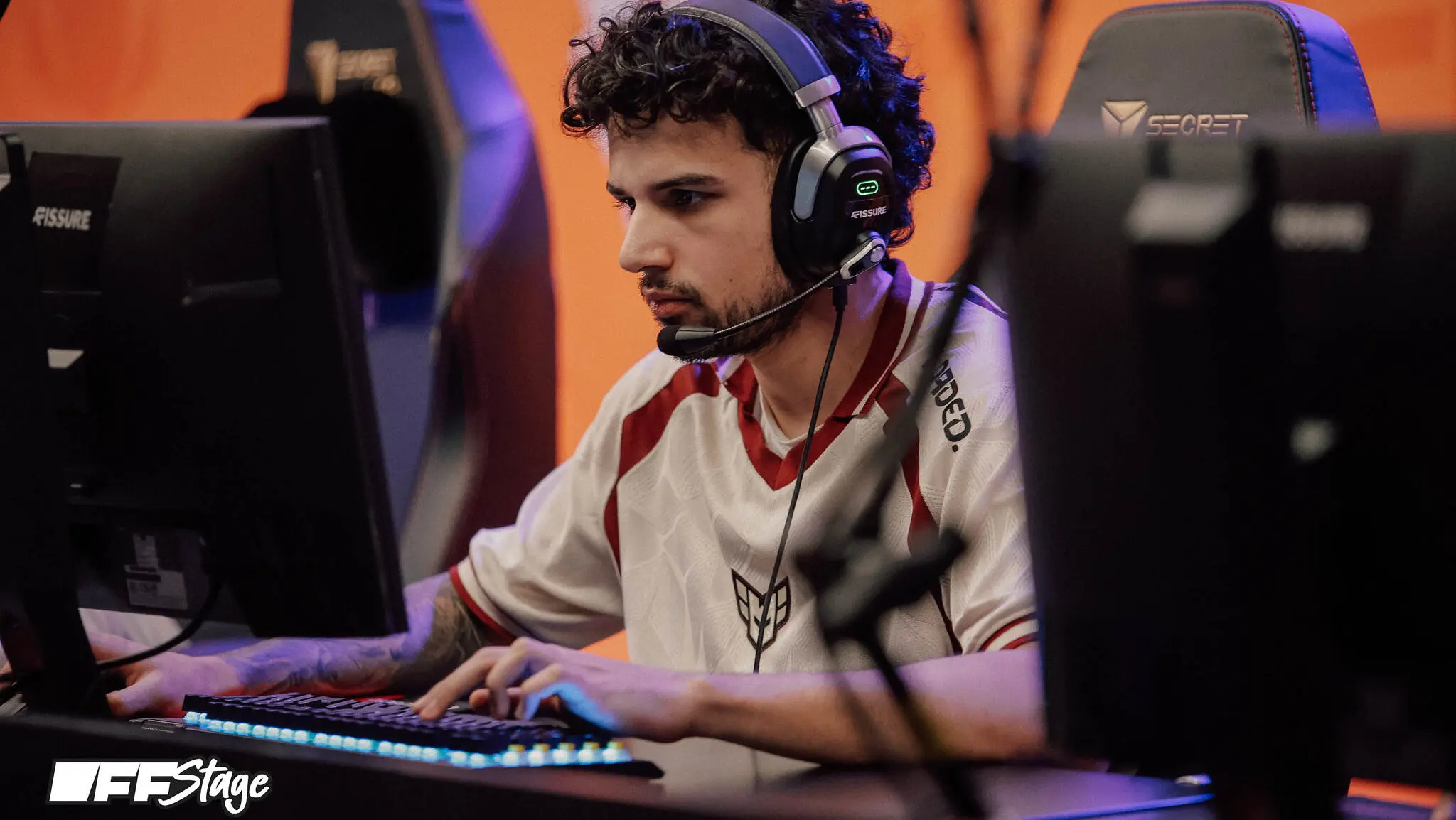 Матеуш Сантуш «KJ» Жунглеш Диниз на FISSURE PLAYGROUND 2 — DOTA.