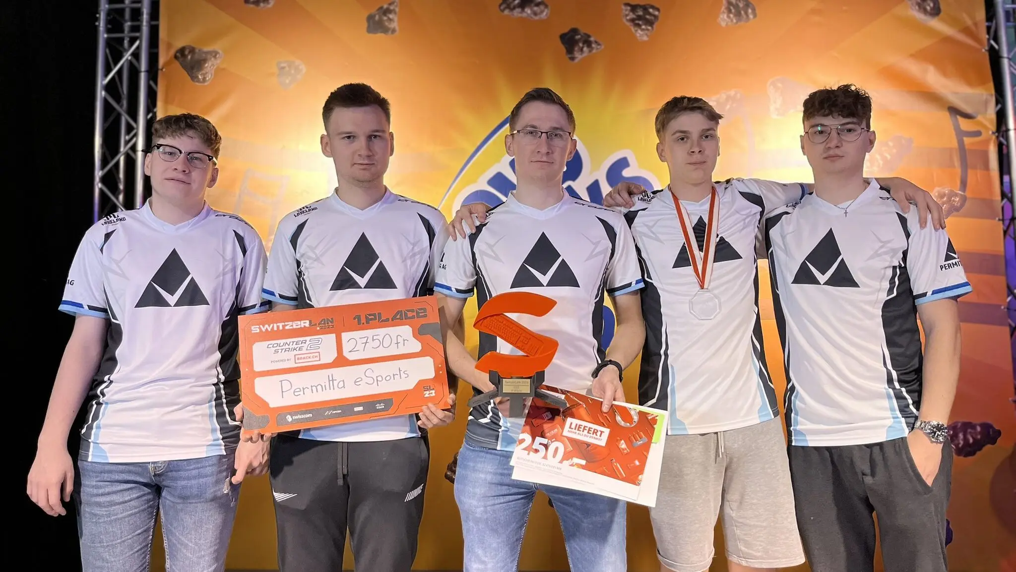 Марсель «hotd0g» Мазейюк и Томаш «tomiko» Урода в составе Permitta Esports.