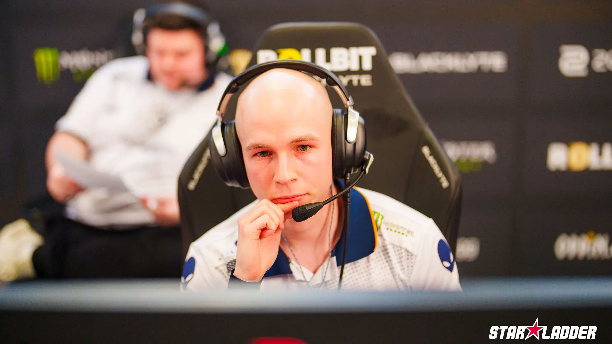 Фото EliGE