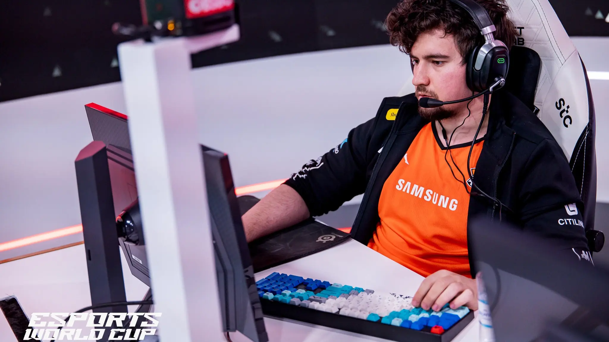 Фото Daxak на Esports World Cup 2025