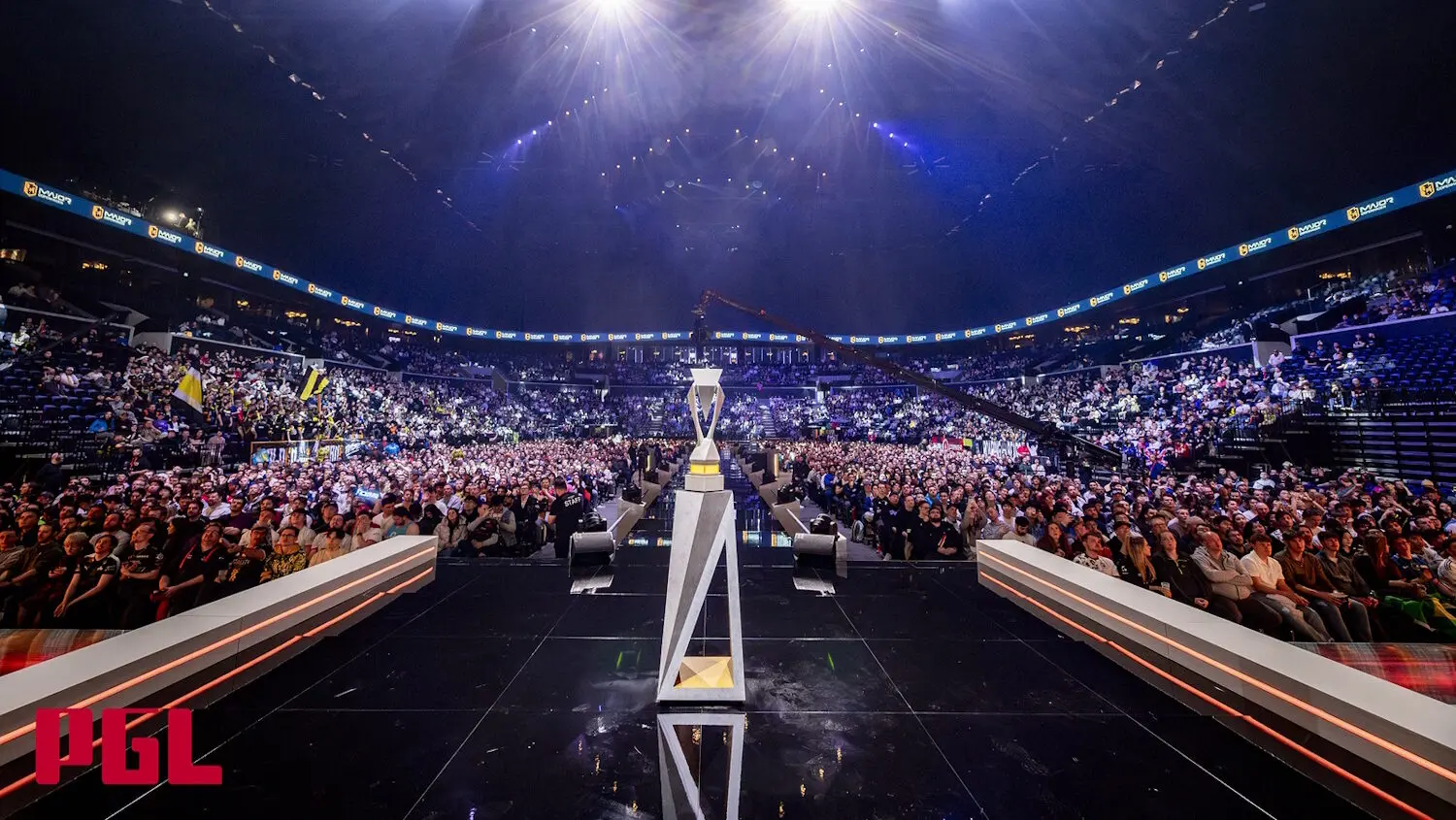 Трофей и место проведения PGL Major Copenhagen 2024.