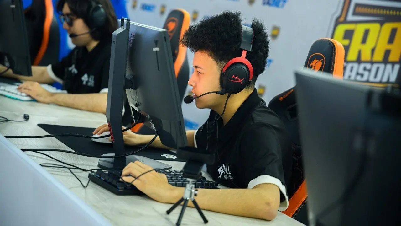 Rune Eaters Esports rifler Danial “demente” Ismailov.