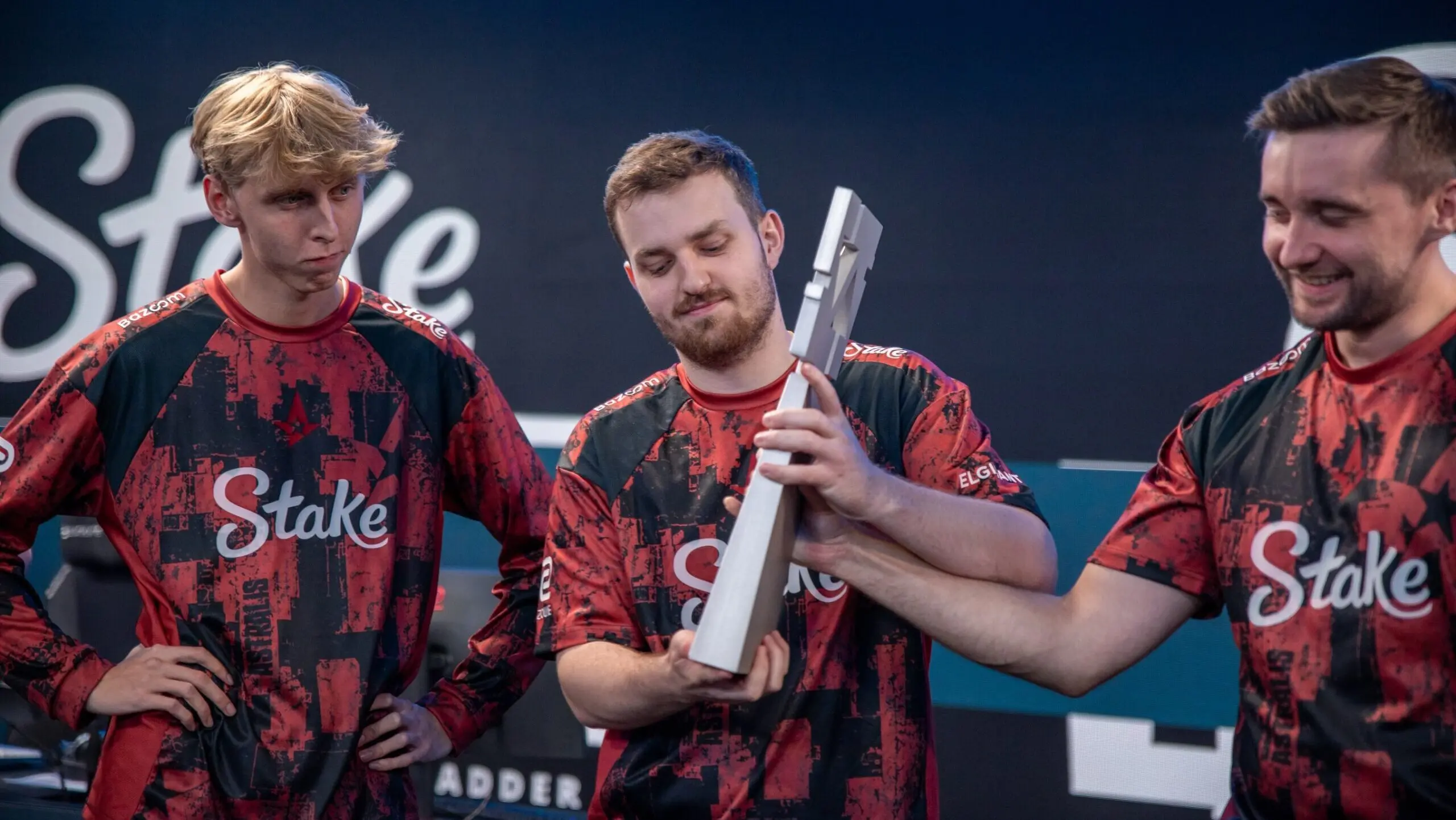 Фотография игроков состава Astralis по CS2