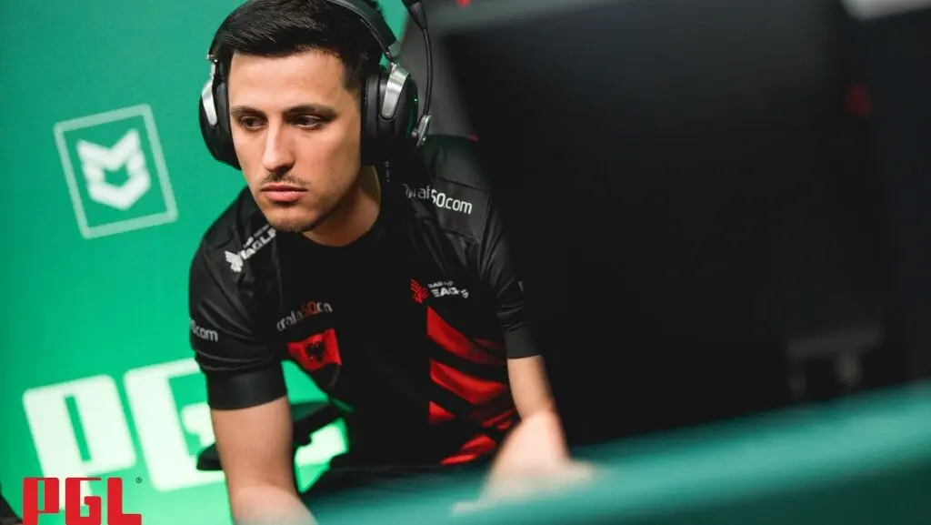 Тренер IC Esports Клести «stikle‑» Кола.