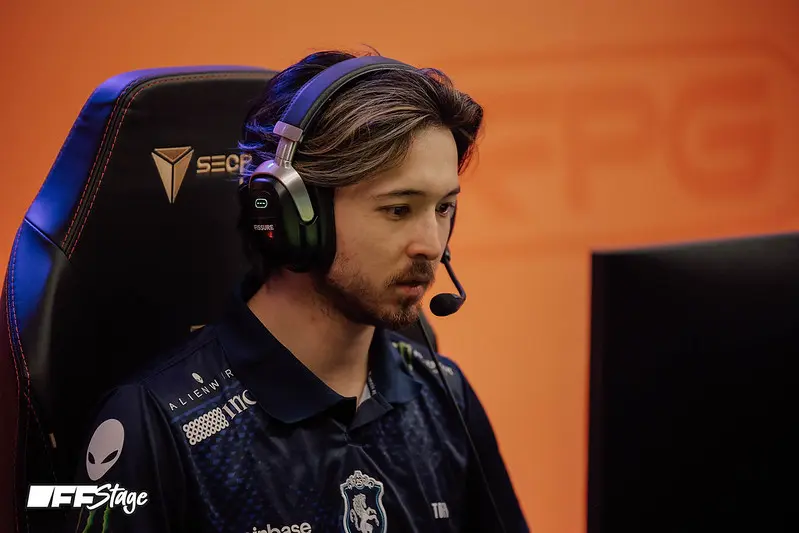 tOfu на FISSURE PLAYGROUND 2 — DOTA