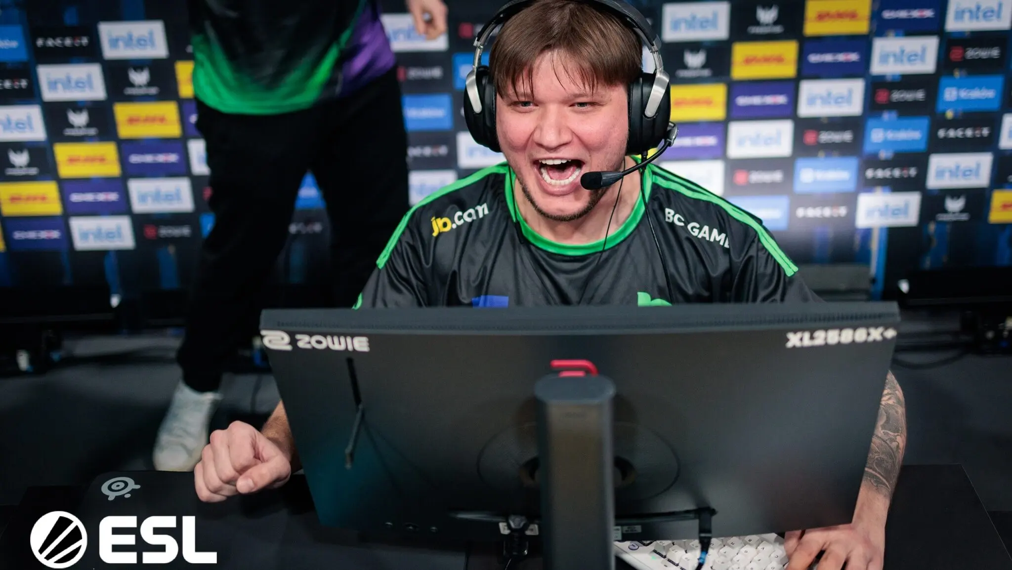 Alexander “s1mple” Kostylev during a match.